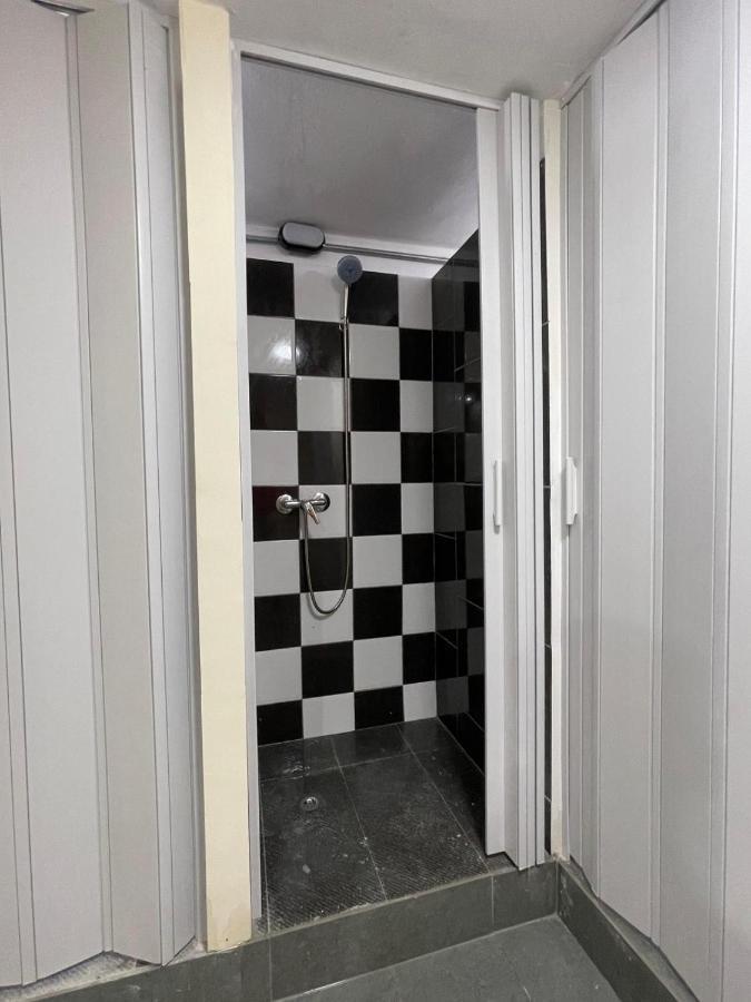 Ommi Hostel Saint Julian's Екстериор снимка
