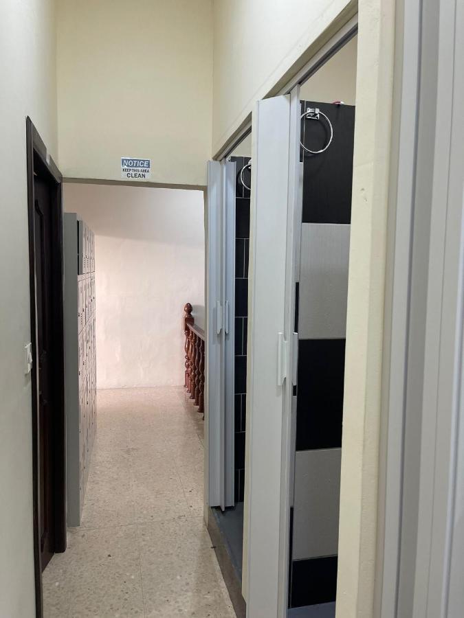 Ommi Hostel Saint Julian's Екстериор снимка