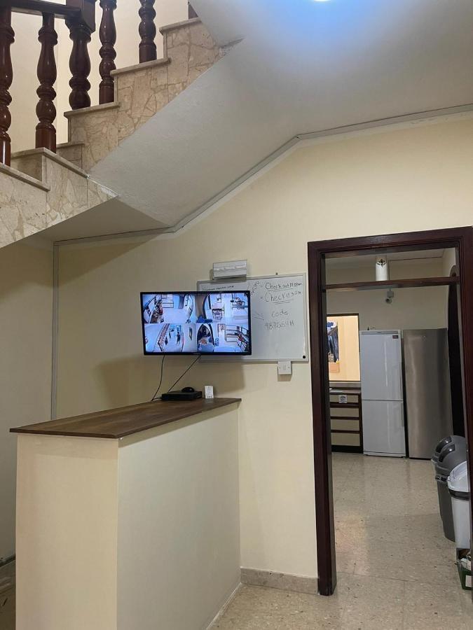 Ommi Hostel Saint Julian's Екстериор снимка